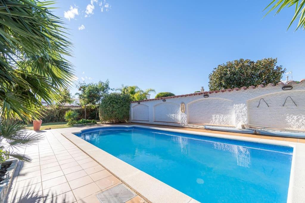 Sm21-Gran Casa De Vacaciones En La Playa, 4 Habitaciones, Climatizada, Piscina, Barbacoa Y Wifi Empuriabrava Kültér fotó
